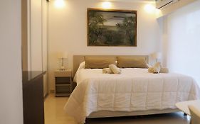 Apart France - Con Gim, Piscina y estacionamiento - Matrimonial